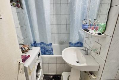 Apartament cu 3 camere decomandat în Giurgiului - 6