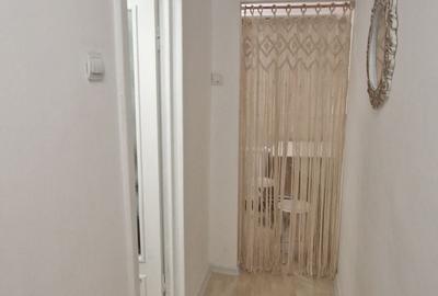 Garsonieră decomandată în Bucium - 5