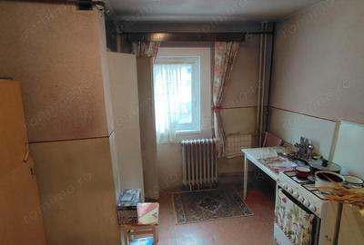 Apartament cu 2 camere semidecomandat în Complex Studențesc