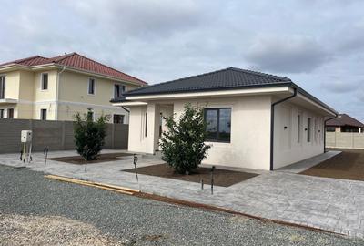 Casă individuală cu 4 camere cu Canalizare în Sânandrei - 3