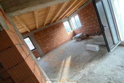 Casă cu 4 camere în Ciritei - 6