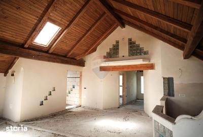Casă cu 9 camere cu Teren 1674 Mp în Frătăuții Vechi - 11