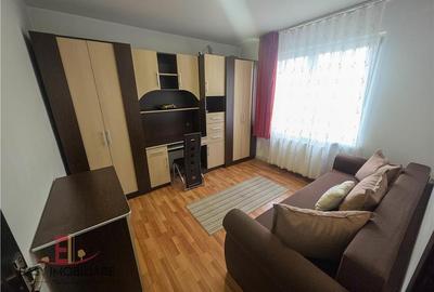 Apartament cu 2 camere decomandat în Cornișa - 5