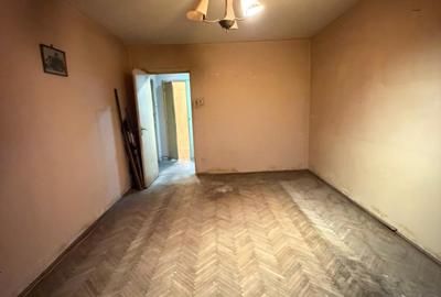 Apartament cu 3 camere decomandat în Titan - 12