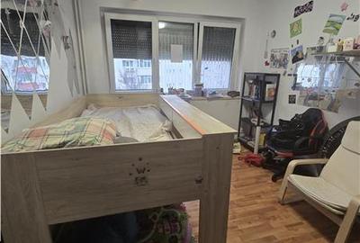 Apartament cu 2 camere semidecomandat în Berceni - 3