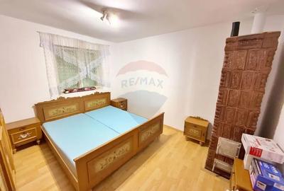 Casă cu 7 camere cu Teren 590 Mp în Macea - 18