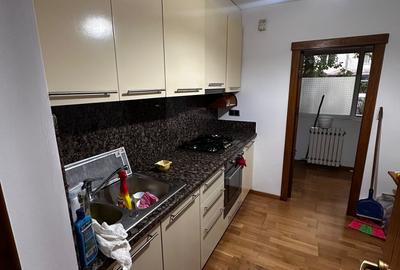 Apartament cu 3 camere decomandat, zona Nicolina - 6