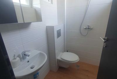 Apartament cu 3 camere semidecomandat în Central - 2
