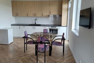 Apartament cu 2 camere decomandat în Tolstoi - 2