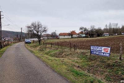 Teren de 2200 mp, în Certeju de Sus - 1