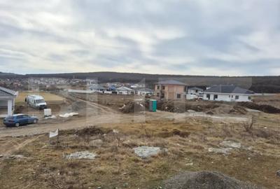 Casă cu 4 camere cu Teren 532 Mp în Corunca - 2