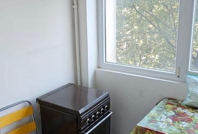Apartament cu 3 camere semidecomandat în Titan - 4