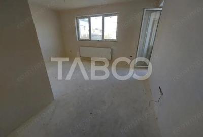 Garsoniera de vanzare 41 mpu decomandata balcon loc parcare Selimbar - 2