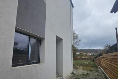 Duplex cu 6 camere cu Canalizare în Dâmbul Rotund - 3