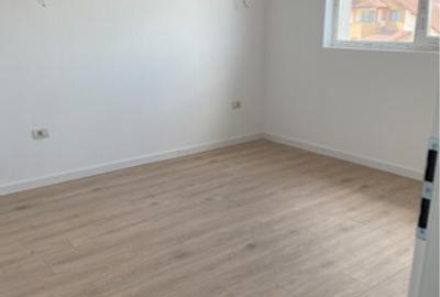 Proprietar casa/duplex Mosnita Noua,cartier Europa,4 camere - 8