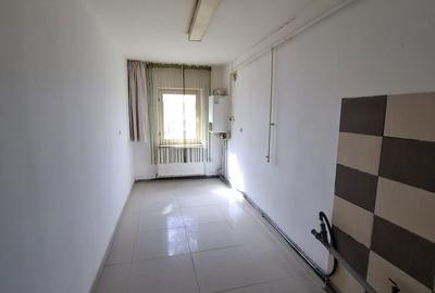 Apartament cu 3 camere în Central - 4
