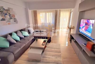 Apartament cu 2 camere decomandat în Tractorul