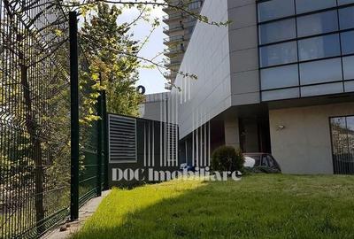 Spațiu comercial, de 160 mp, în Apărătorii Patriei - 1