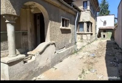 Casă cu 5 camere cu Teren 265 Mp în Grivița - 2