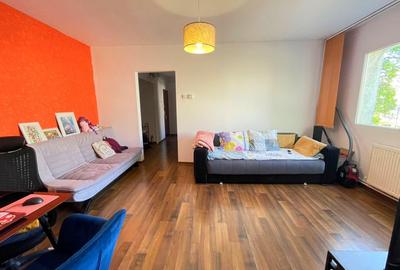 Apartament cu 2 camere nedecomandat, mobilat în Podu Roș