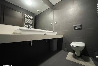Apartament cu 3 camere, mobilat în Tei