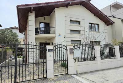 Vila de vanzare - Mamaia Nord, la doar 100 m de plaja - 10