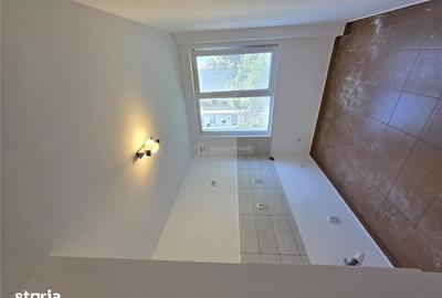 Apartament cu 2 camere decomandat în Tei