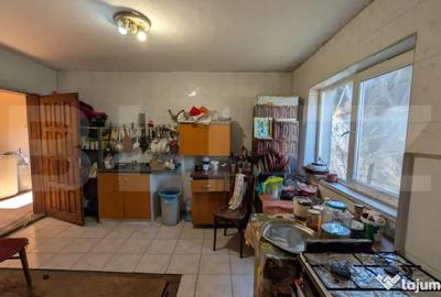 Casă cu 7 camere cu Teren 1656 Mp în Central - 16