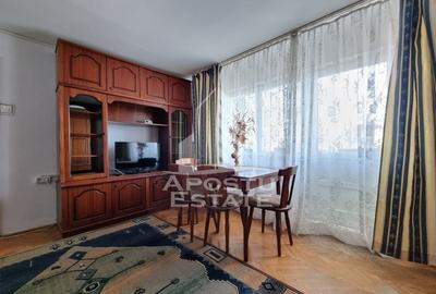 Apartament cu 3 camere decomandat, etaj intermediar, Calea Lipovei Apartament cu 3 camere decomandat, etaj intermediar, Calea Lipovei - 2