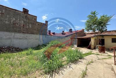 Casă individuală cu 7 camere cu Canalizare în Ultracentral - 4