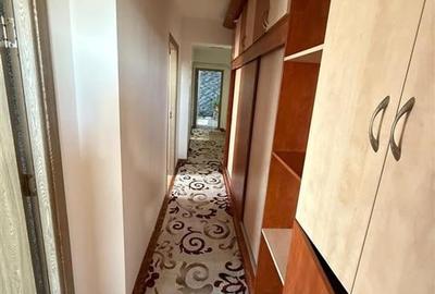 Ap 3 cam decomandat, mobilat Podu Ros,  Palas-Centru - 4