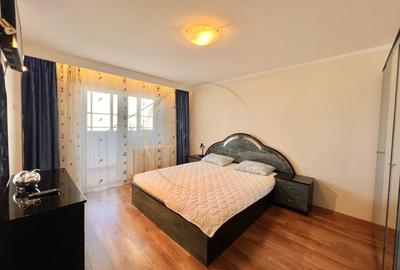 Apartament cu 3 camere semidecomandat, mobilat în Circumvalațiunii - 1