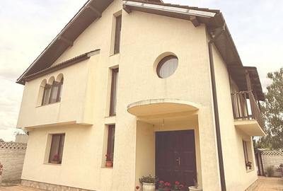 Casă cu 5 camere cu Teren 433 Mp în Central - 5