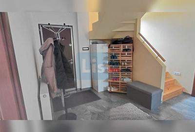 Casă cu 4 camere cu Canalizare în Micro 16 - 22