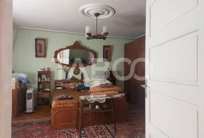 Casa 78 mpu curte proprie pretabila regim hotelier zona istorica Sibiu - 11