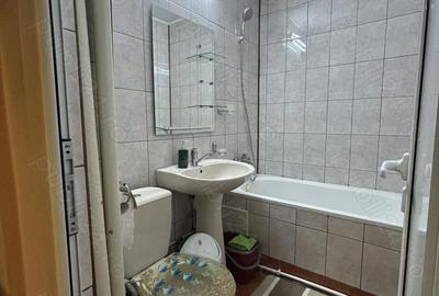 Apartament cu 3 camere semidecomandat în Dacia - 9