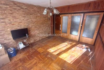 Apartament cu 3 camere decomandat în Călărași - 2