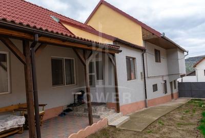 ? Casă spațioasă în Roșia, priveliște spre Munții Făgăraș - Comision 0% ? Casă spațioasă în Roșia, priveliște spre Munții Făgăraș - Comision 0% - 1