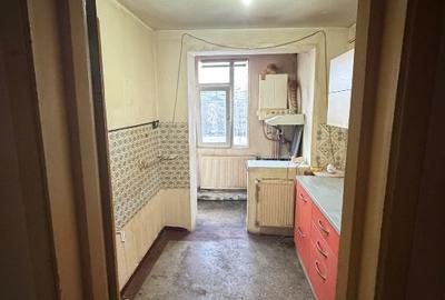 Apart 2 cam Pedagogic de renovat - 1