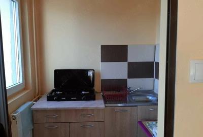 Garsonieră decomandată în Buziașului - 1