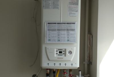 Vand apartament cu 3 camere, zona Razoare - 6