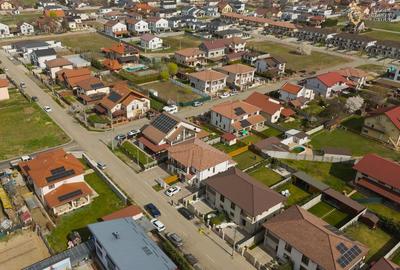 Apartament cu 4 camere decomandat în Dumbrăvița - 85