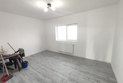 Casă modernă cu living spectaculos - 8