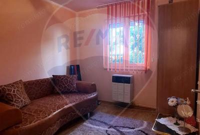 Apartament la parter, str. Sinaia, cartier Gura Campului - 5