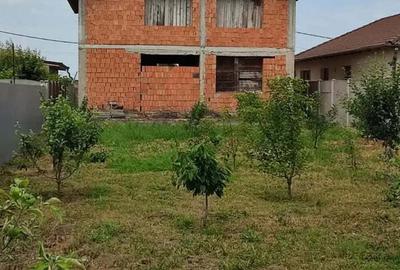 Casa cu etaj in Salonta - 1