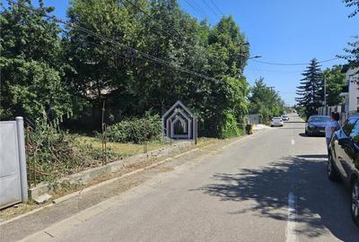 Teren de 705 mp, în Central - 4