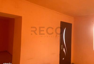 Casă cu 2 camere cu Teren 5800 Mp în Ghenetea - 2