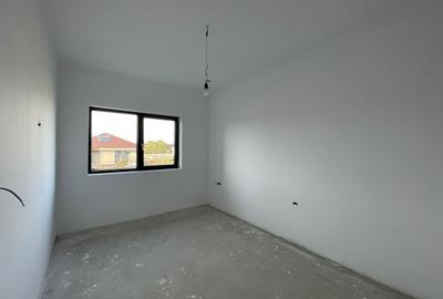 Duplex cu 5 camere cu Teren 304 Mp în Ghiroda - 8