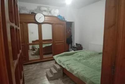 Blv BUCURESTI - casa P+1, 6cam, S-200mp - 155000 euro - 2