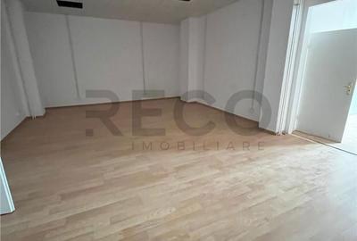 Spațiu comercial, de 70 mp, în Decebal - 7